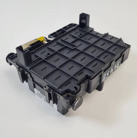 PEUGEOT 9646405280 Caja de fusibles  en stock Salamanca
