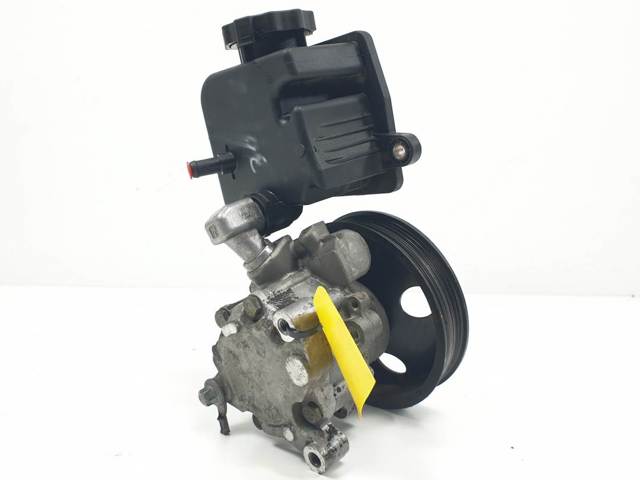 Bomba de dirección hidráulica A0024661201 MERCEDES