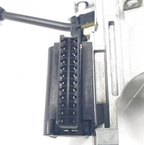 Comprar Conmutador de la columna de dirección completo Mercedes ML/GLE  W164 a bajo precio
