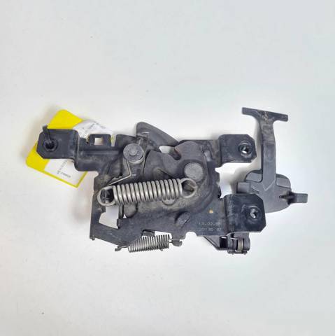Cerradura de Capot Mercedes B  (2005-2011)