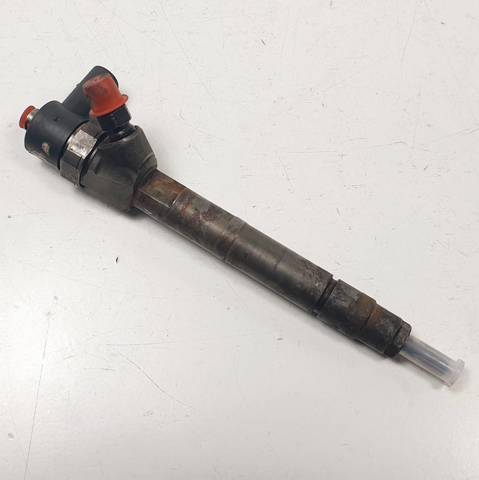 Inyector de combustible A6110700587 MERCEDES