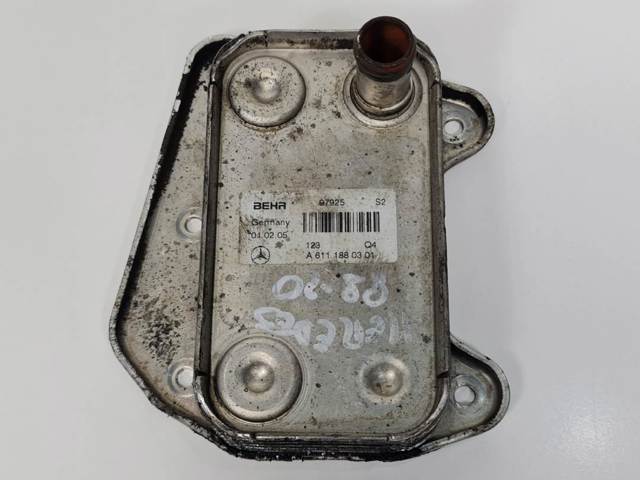 Enfriador de aceite  A6111880301 MERCEDES