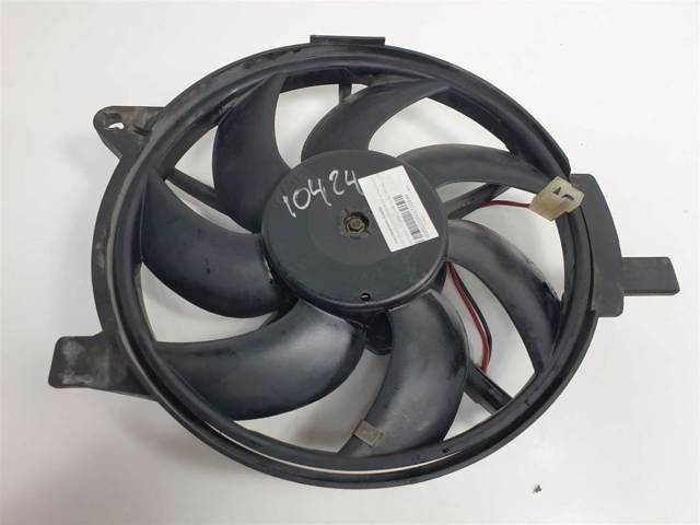Ventilador eléctrico de intercooler completo (motor y hélice) A6385000593 MERCEDES