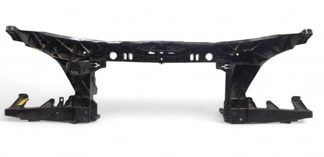 Soporte de radiador  A9068800003 MERCEDES