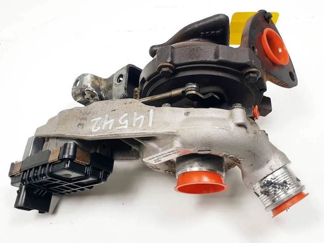 AX2Q6K682CA Land Rover