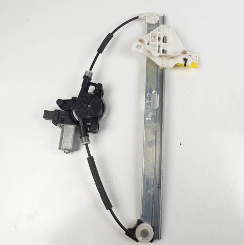 MAZDA B45C5858X Motor del elevalunas de la puerta delantera derecha  comprar en Ponferrada