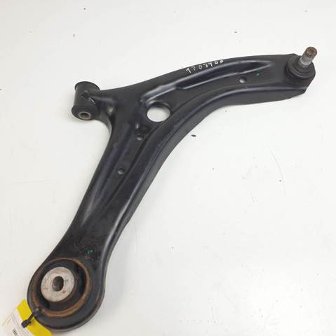 Brazo inferior derecho de la suspensión delantera E4B13042A2D FORD