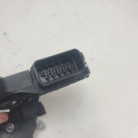FQM500360 LAND ROVER Cerradura de la puerta trasera derecha  en stock Gandía