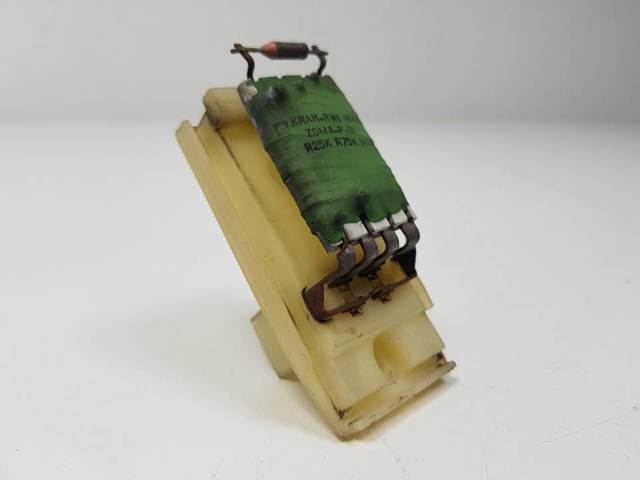 XS4H18B647AA Ford