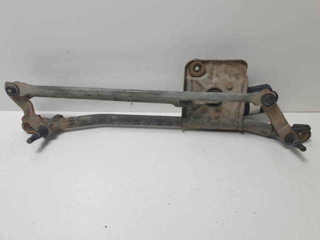XS7117B571AA Ford