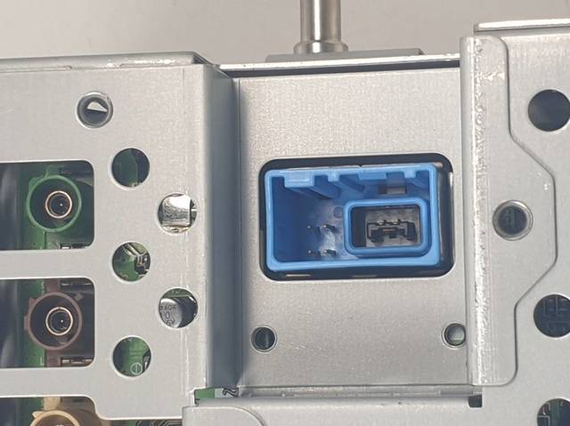 YIE500082PVJ LAND ROVER Pantalla comprar Madrid