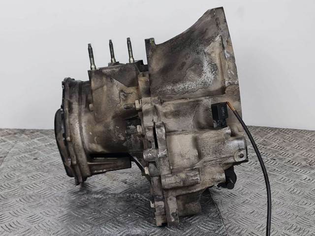 YS6R7002AB Ford