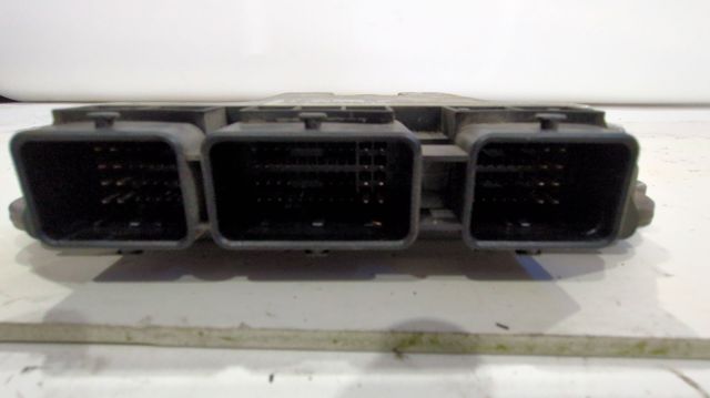 0281011776 RENAULT ECU  en stock Gandía