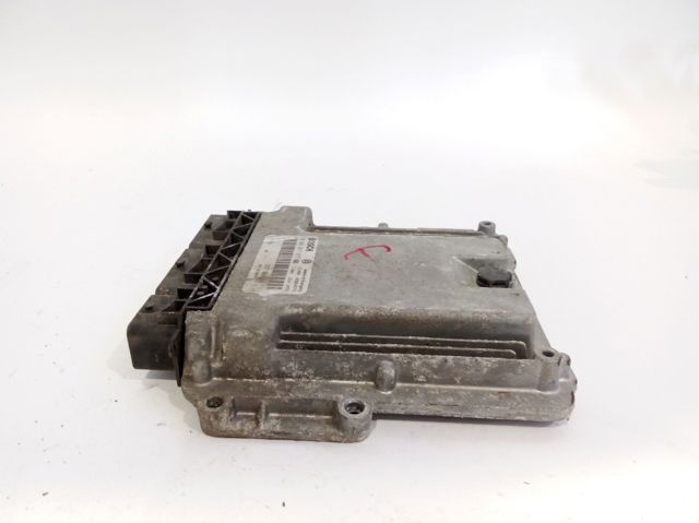 0281017977 Renault (RVI)