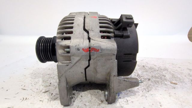 VAG 028903025Q Alternador  en stock Salamanca