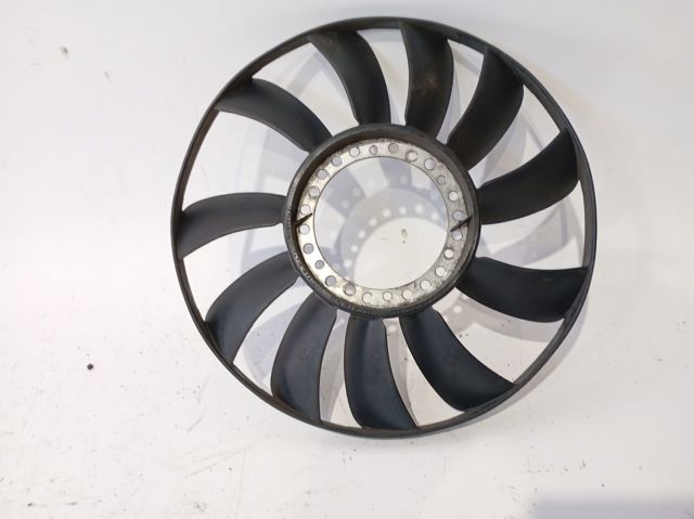 Ventilador del radiador 058121301B VAG