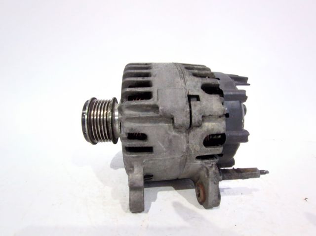 06F903023C Alternador  comprar en Zaragoza