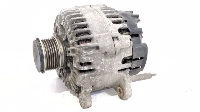 VAG 06F903023C Alternador  disponible Lugo
