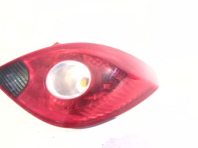 Piloto trasero derecho 13186351 OPEL