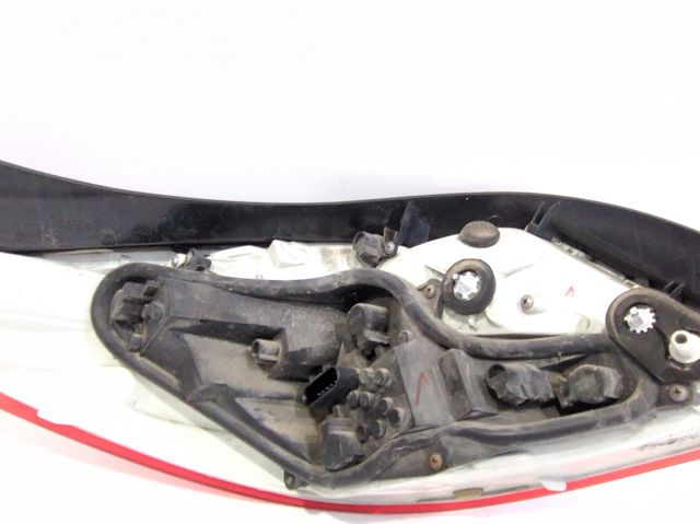 OPEL 13279628 Piloto trasero derecho  en stock Terrassa