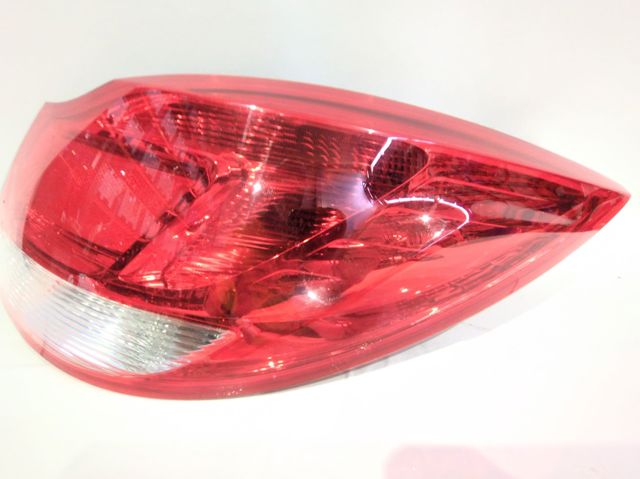 13279628 OPEL Piloto trasero derecho  en stock Huelva