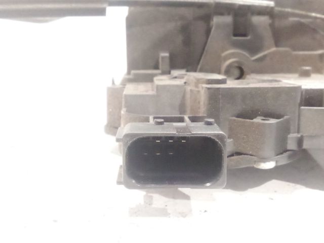 Cerradura de puerta delantera izquierda 1633561480 PEUGEOT