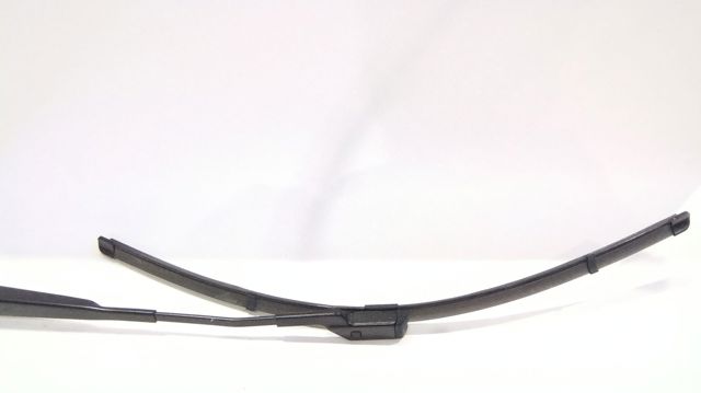 Brazo limpia para Peugeot 2008 II ()