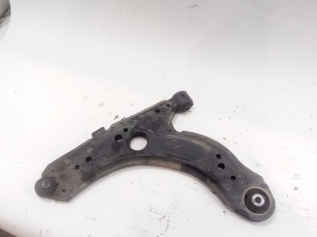 Brazo inferior izquierdo/derecho de suspensión delantera 1J0407151C VAG