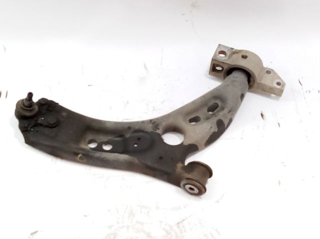 1K0407152BC Brazo inferior derecho de la suspensión delantera comprar Sevilla