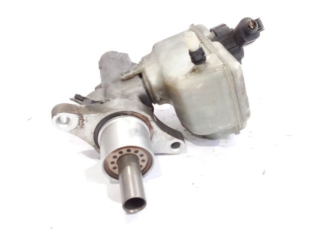 1K1614019K Cilindro maestro de frenos comprar Sevilla