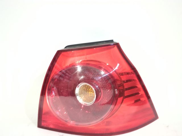 Piloto trasero exterior derecho 1K6945096AA VAG