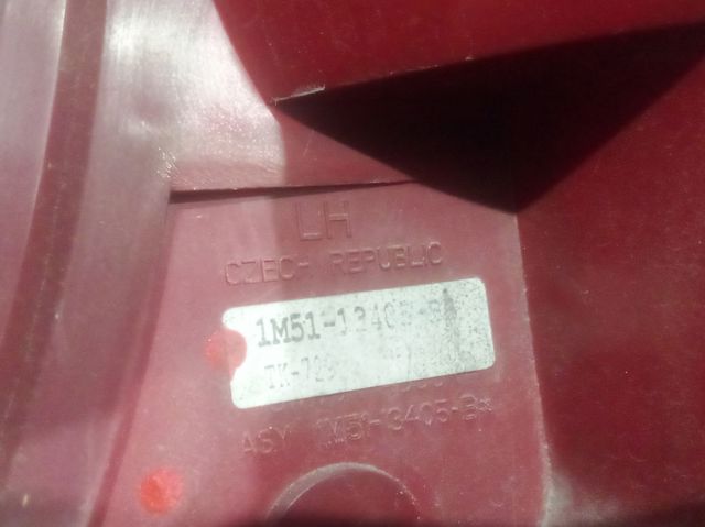 Piloto trasero izquierdo 1M5113405BB FORD