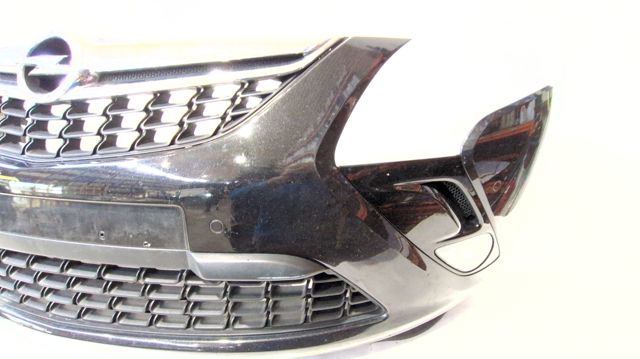 Comprar Parachoques delantero Opel Zafira P12 a bajo precio