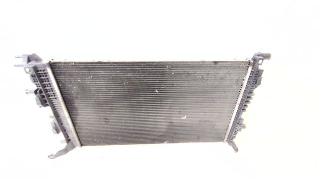 214100002R Radiador de refrigeración del motor  comprar en Zaragoza