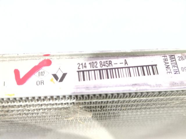 214102845R Radiador de refrigeración del motor  disponible Málaga