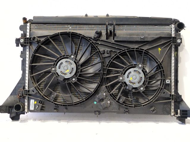 214C10001R Radiador adicional de refrigeración del motor  comprar en Reus