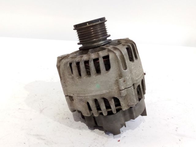 RENAULT 231001318R Alternador  comprar en Albacete