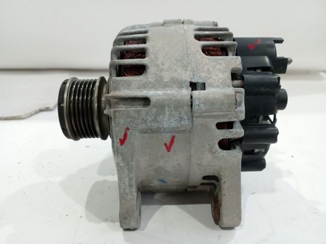 RENAULT 231003831R Alternador  en stock Valencia