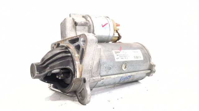 RENAULT 233002654R Motor de arranque  en stock Salamanca