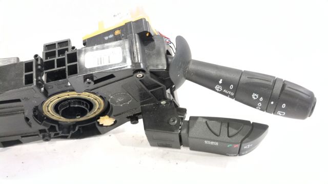 255677302R Renault (RVI)