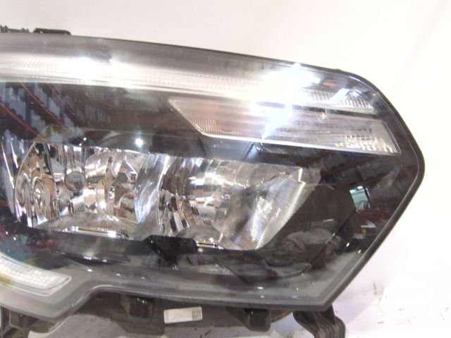 260105567R Faro derecho comprar Girona