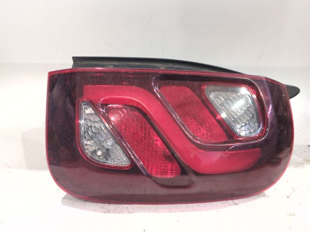 Comprar Piloto trasero derecho Renault DUSTER I HS a bajo precio