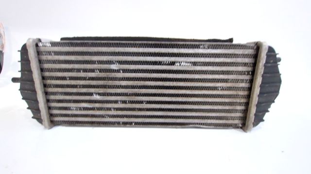 HYUNDAI 282712A850 Intercooler  en stock Valencia