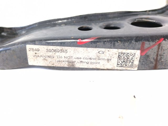 Brazo inferior derecho de la suspensión delantera 39089345 OPEL