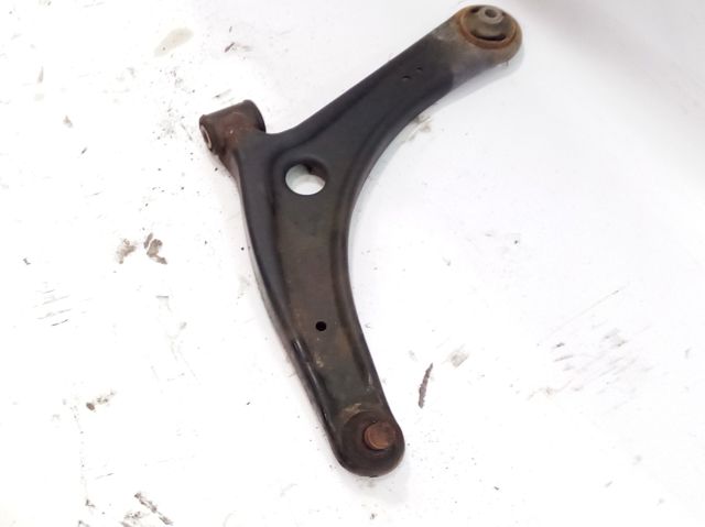 MITSUBISHI 4013A279 Brazo inferior izquierdo de la suspensión delantera  comprar en Ponferrada