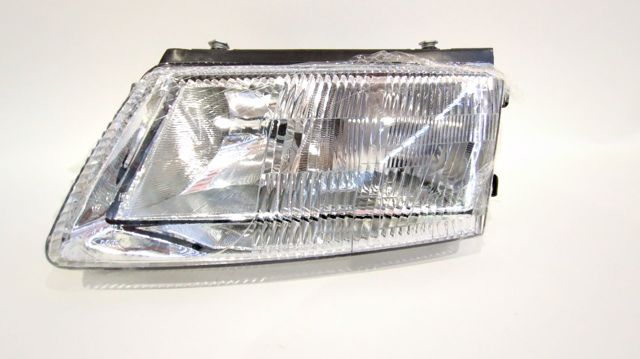 Luz frontal 4411125L VAG