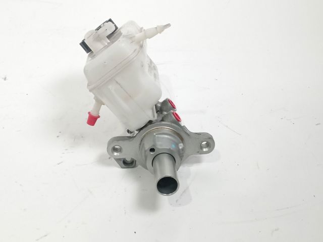 RENAULT 460110001R Cilindro principal de freno  disponible Lugo