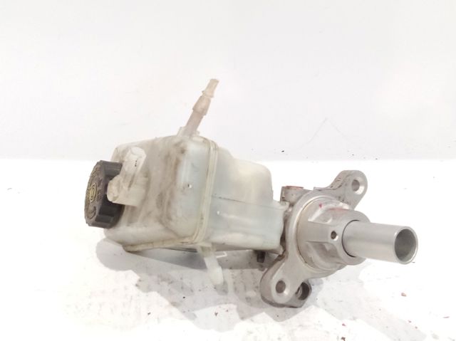 RENAULT 460110001R Cilindro maestro de frenos comprar Tarragona