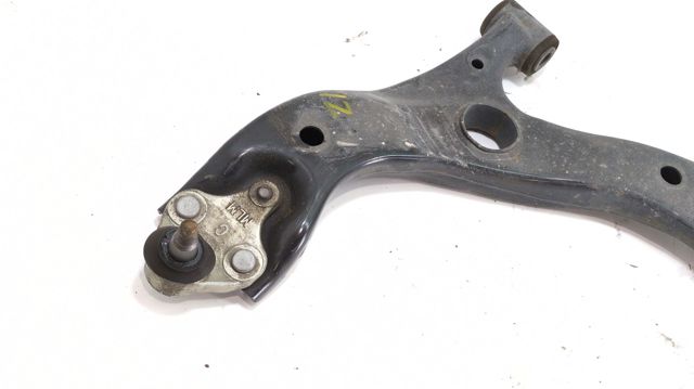 4806910110 TOYOTA Brazo inferior izquierdo de la suspensión delantera  comprar en Lleida