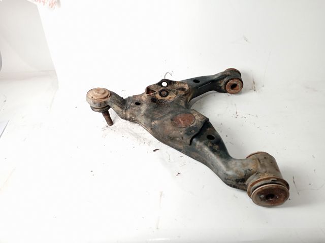 4806960010 TOYOTA Brazo inferior izquierdo de la suspensión delantera comprar Bilbao